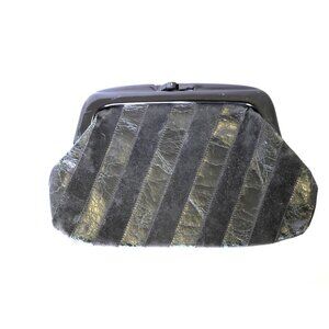 Black Leather Kiss Clasp Clutch Vintage Accessories made in Italy